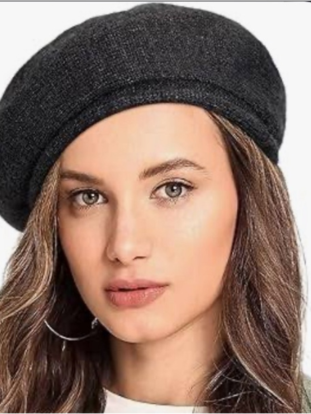 Black Women's Wool French Beret with Crystal Double-D D Accent